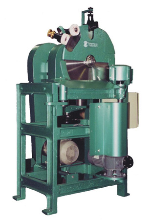 Cork laminating machine